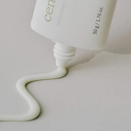 Protezione solare Centella SPF50+ PA++++ 🅥