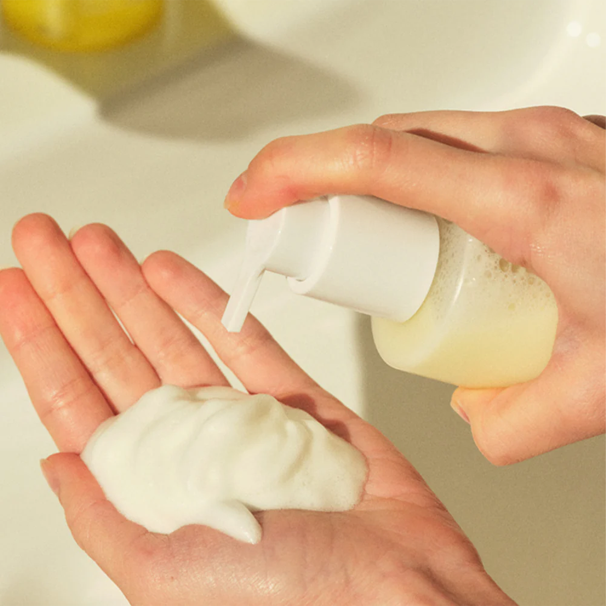 Olio e schiuma detergente Double Shot Oil to Foam Cleanser 🅥