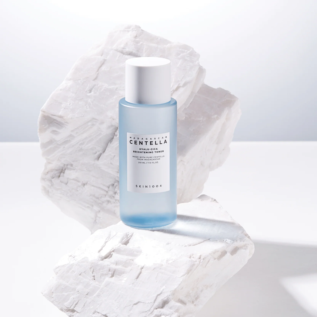 Tonico viso Madagascar Centella Hyalu-Cica Brightening di Skin1004, foto 2